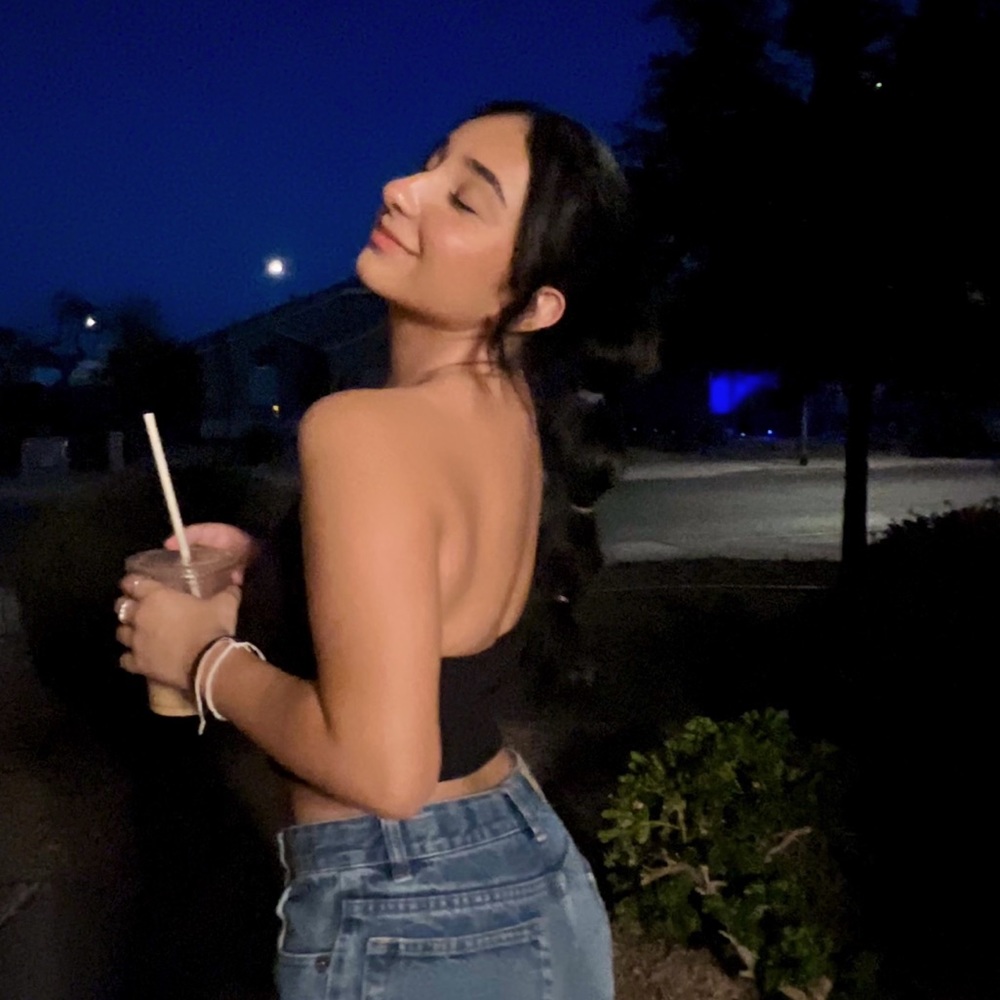 Meet your Posher, (student) juliana